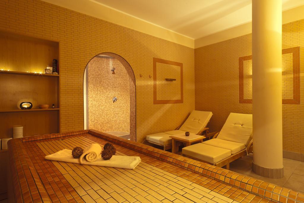 Grand Hotel BELLEVUE Hočko Pohorje Zimmer foto